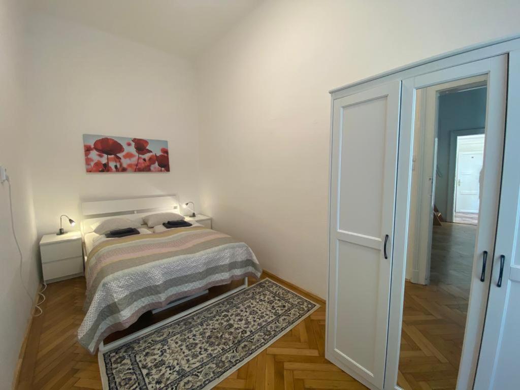 Ac With Free Parking At Acacia St, City Center Budapeszt Zewnętrze zdjęcie